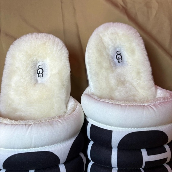 UGG Cream and Black Plush Slippers - Picture 3 of 5
